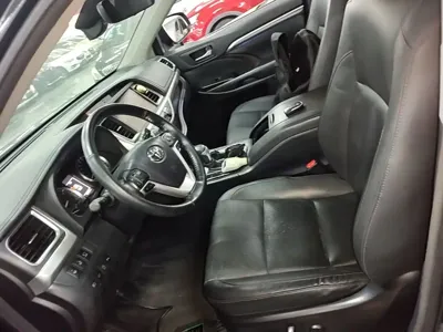 Toyota Highlander 2019, 83400 км, за 125100 CNY - фото 15