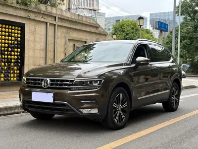 Volkswagen Tiguan L · 2018 год