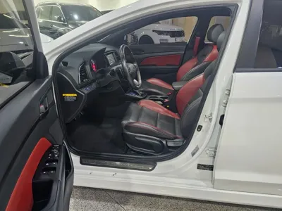 Hyundai Avante 2017, 97405 км, за 10200000 KRW - фото 13