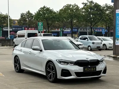 BMW 3 Series 2021, 24000 км, за 138800 CNY
