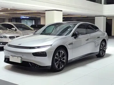 Xpeng P7 · 2022 год