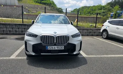 BMW X5 · 2025 год