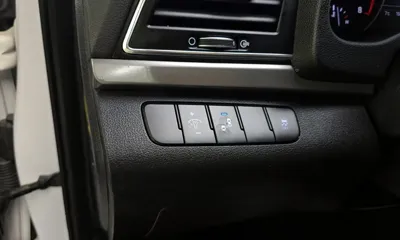 Hyundai Avante 2016, 164336 км, за 5890000 KRW - фото 15