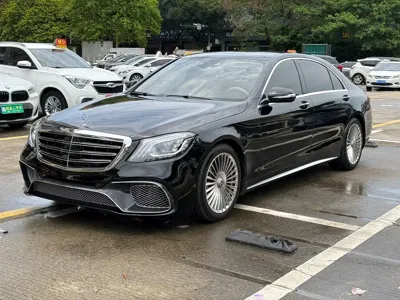Mercedes-Benz S-Class · 2015 год