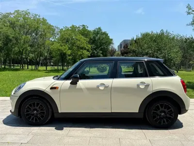 MINI MINI 2015, 35000 км, за 58000 CNY