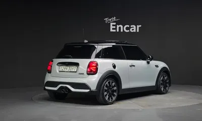 MINI Cooper 2022, 19750 км, за 21300000 KRW