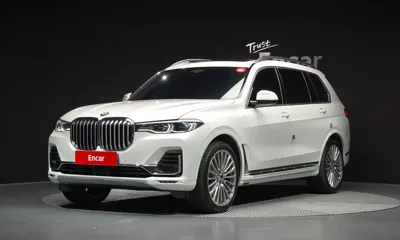 BMW X7 · 2022 год