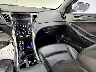 Hyundai Sonata 2014, 244242 км, за 2300000 KRW - фото 10