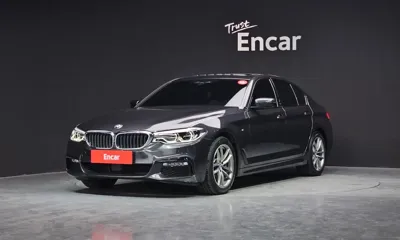 BMW 5-Series · 2017 год