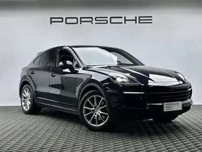 Porsche Cayenne 2023, 25000 км, за 558000 CNY