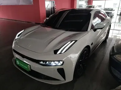 Zeekr 001 · 2025 год