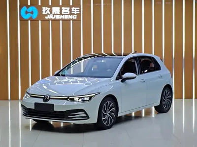 Volkswagen Golf · 2021 год