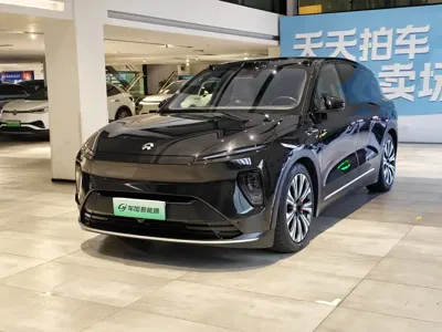 Nio ES8 · 2023 год