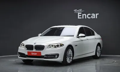 BMW 5-Series · 2016 год