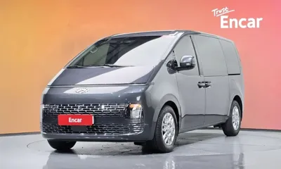 Hyundai Staria · 2023 год
