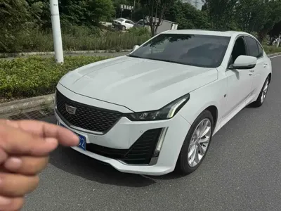Cadillac CT5 · 2023 год