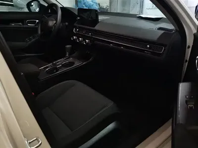 Honda Civic 2023, 14600 км, за 87200 CNY - фото 8