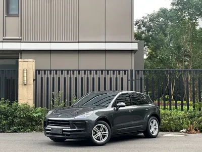 Porsche Macan · 2023 год
