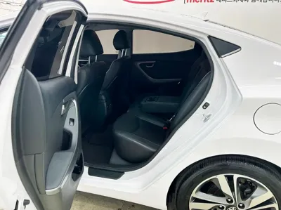 Hyundai Avante 2015, 70985 км, за 7800000 KRW - фото 13