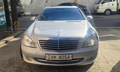 Mercedes-Benz S-Class · 2006 год