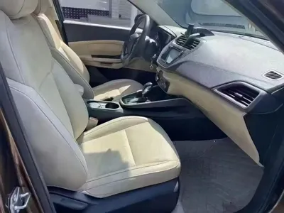 Ford Escort 2015, 60000 км, за 19800 CNY - фото 9
