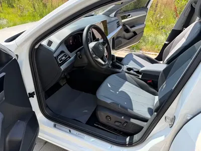 Volkswagen Lavida 2023, 26000 км, за 93800 CNY - фото 15