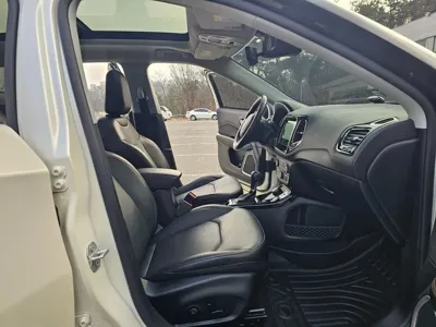 Jeep Compass 2019, 69500 км, за 13900000 KRW - фото 11