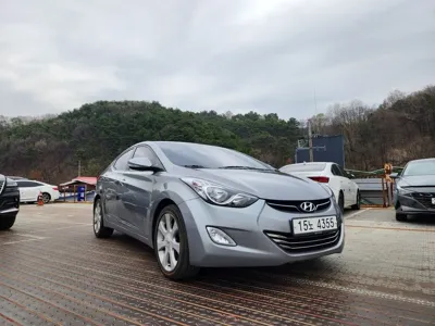 Hyundai Avante · 2011 год