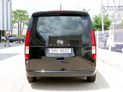 Hyundai Staria 2022, 49556 км, за 31000000 KRW