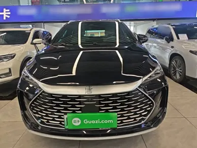 BYD Tang New Energy 2024, 35000 км, за 108500 CNY