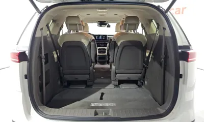 Kia Canival 2023, 46100 км, за 27300000 KRW - фото 20