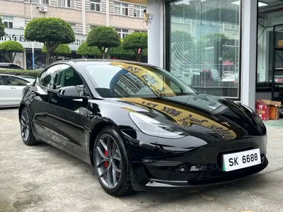 Tesla Model 3 2021, 130000 км, за 126800 CNY