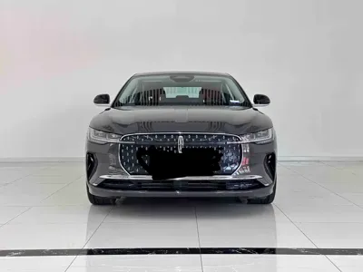 Lincoln Z · 2025 год
