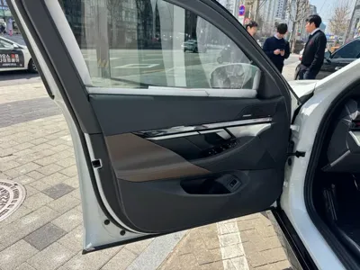 BMW 5-Series 2026, 1000 км, за 65000000 KRW - фото 3