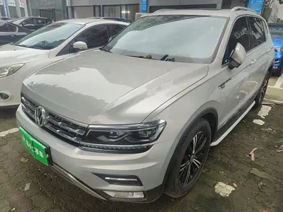 Volkswagen Tiguan L · 2017 год
