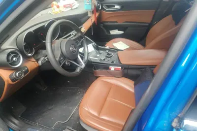 Alfa Romeo Giulia 2017, 80100 км, за 87804.17 CNY - фото 12
