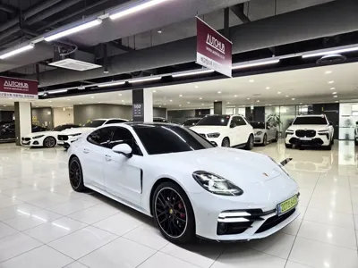 Porsche Panamera 2020, 91647 км, за 82900000 KRW