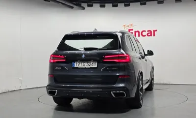 BMW X5 2022, 24728 км, за 87500000 KRW