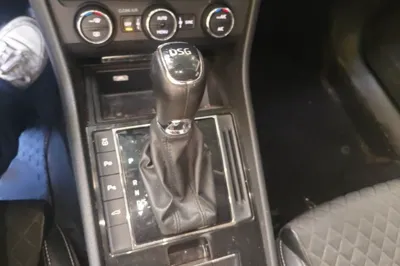 Skoda Superb 2016, 183800 км, за 42840.8 CNY - фото 13