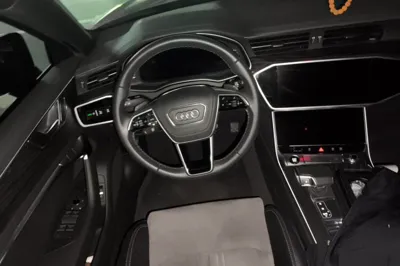 Audi A6L 2024, 44600 км, за 327580.54 CNY - фото 9
