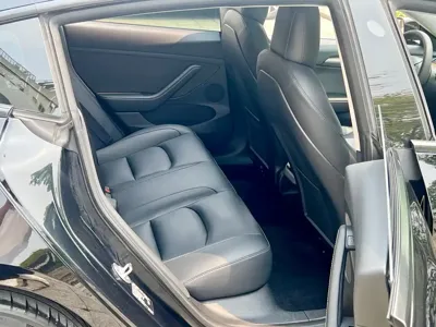 Tesla Model 3 2023, 99000 км, за 119800 CNY - фото 11