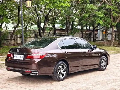 Honda Accord 2016, 90000 км, за 56800 CNY - фото 11