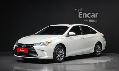 Toyota Camry · 2016 год
