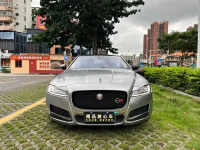 Jaguar XFL 2018, 101000 км, за 79800 CNY