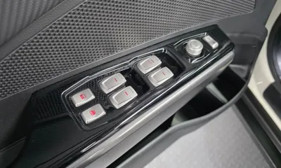 KG_Mobility_Ssangyong TIBOLI 2017, 230283 км, за 4600000 KRW - фото 12