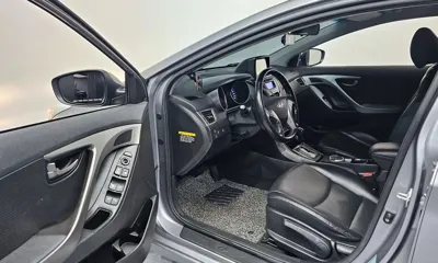 Hyundai Avante 2013, 136751 км, за 4200000 KRW - фото 10