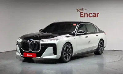 BMW i7 · 2024 год