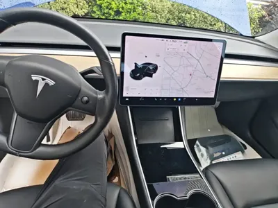 Tesla Model 3 2019, 137500 км, за 98699 CNY - фото 10