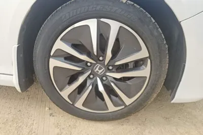 Honda Accord 2018, 117899 км, за 88081.29 CNY - фото 8
