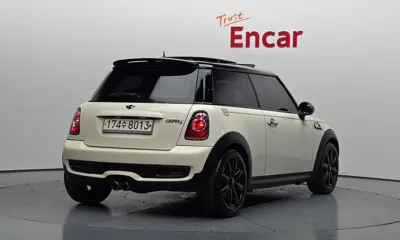 MINI Cooper 2011, 114752 км, за 3900000 KRW